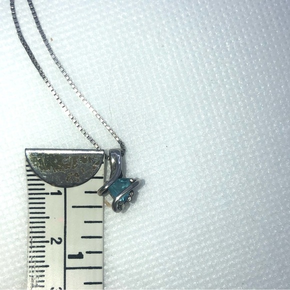 VTG Blue Topaz Diamond Accent Pendant w Box Chain - Sterling Silver 18” & .5” - Picture 11 of 11
